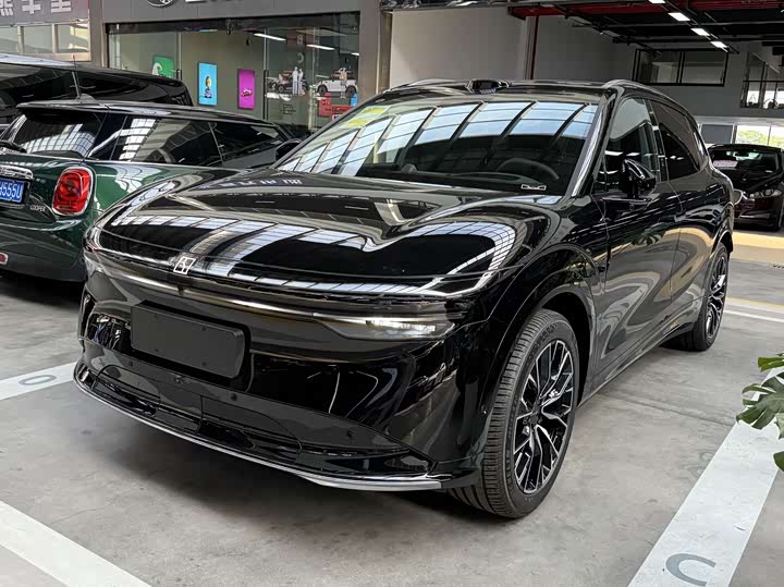 Фото 1 - Zeekr 7X