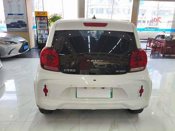 Фото 4 - Roewe Clever