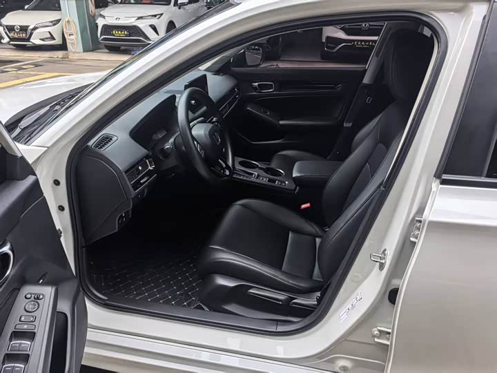 Фото 4 - Honda Civic