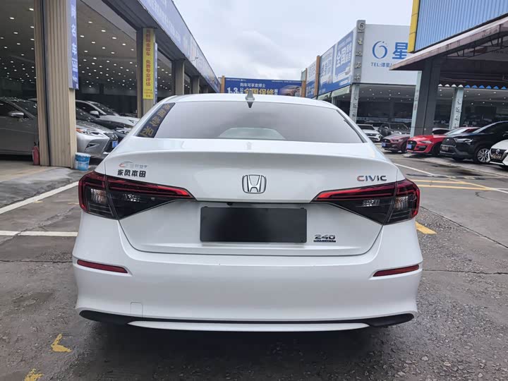 Фото 7 - Honda Civic