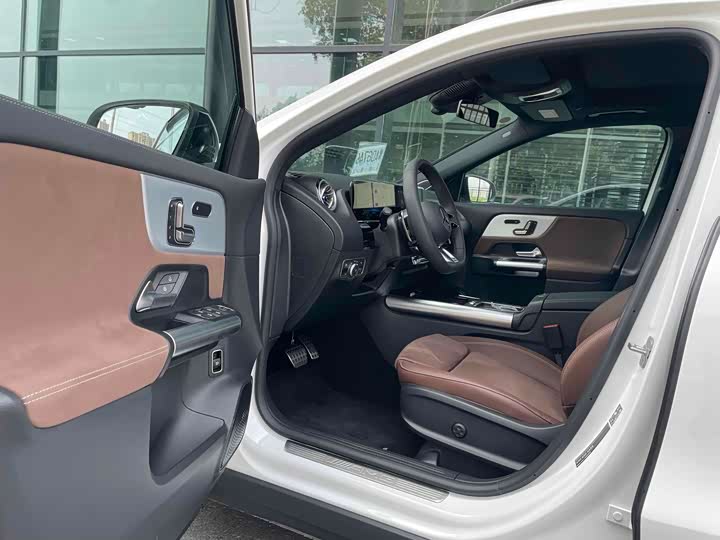 Photo 6 - Mercedes-Benz GLA-Class AMG