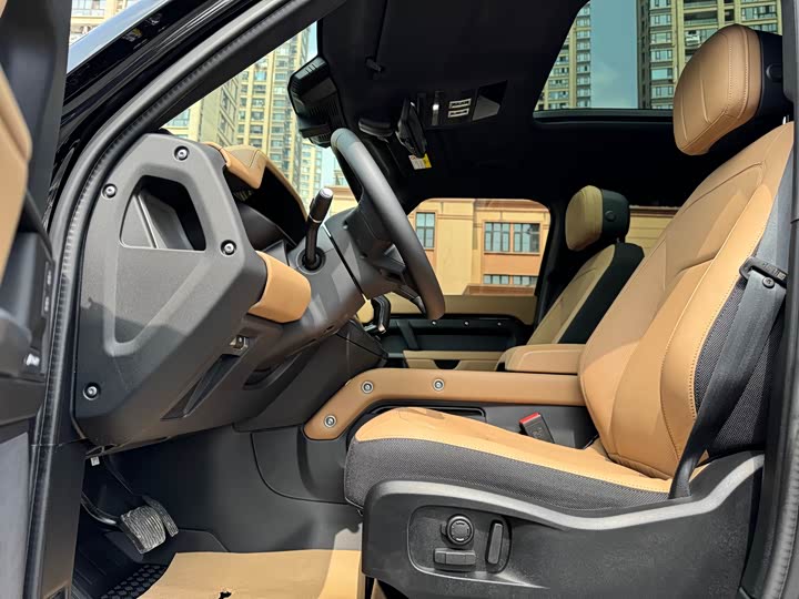 Фото 9 - Land Rover Defender