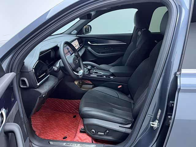 Фото 6 - Geely Monjaro