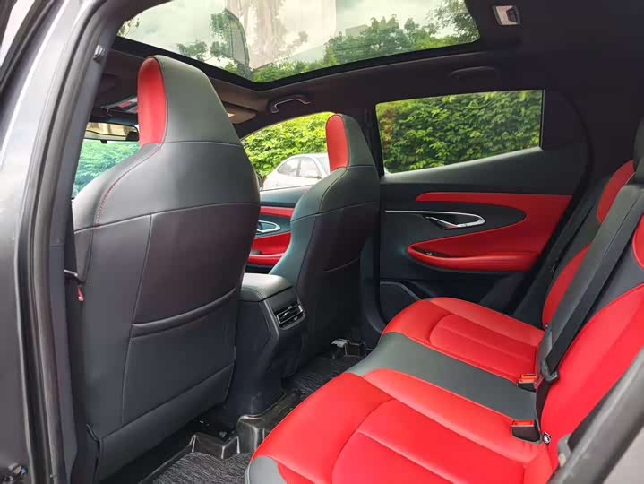 Photo 8 - Changan UNI-T