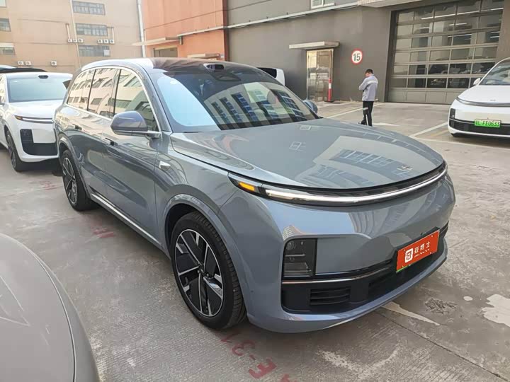 Фото 2 - LiXiang L8