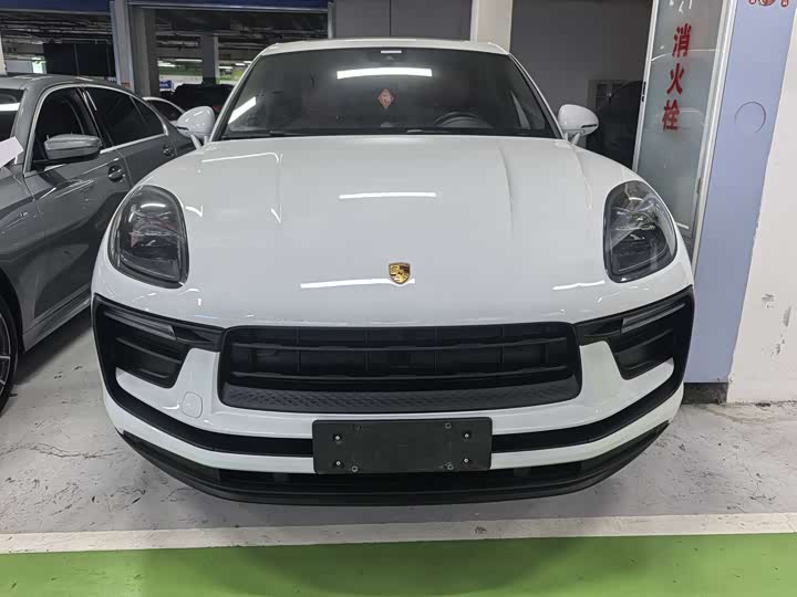 Фото 2 - Porsche Macan
