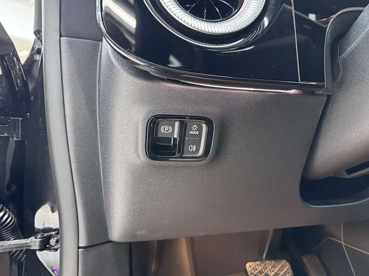 Фото 7 - Mercedes-Benz CLA-Class EV