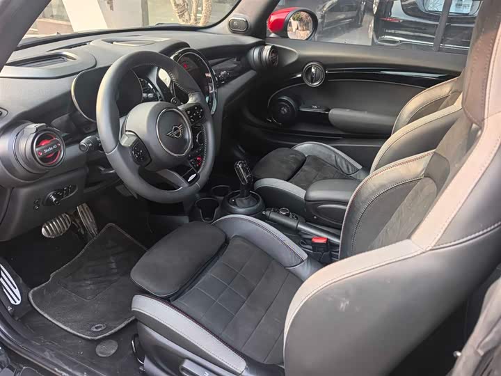 Mini Mini JCW 2022 2022款 2.0T JOHN COOPER WORKS ALL-IN