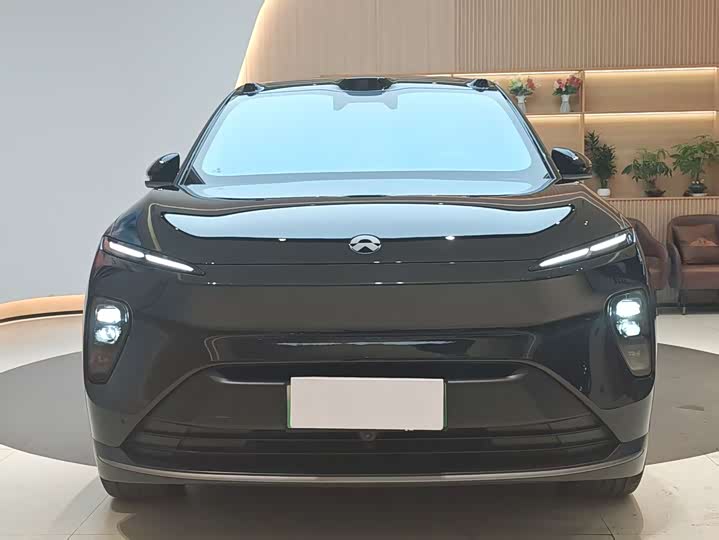 Фото 2 - Nio ES8