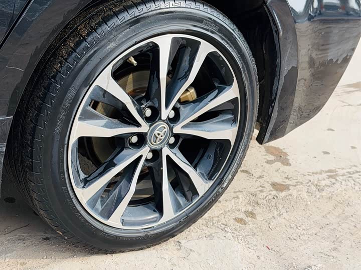 Фото 3 - Toyota Levin