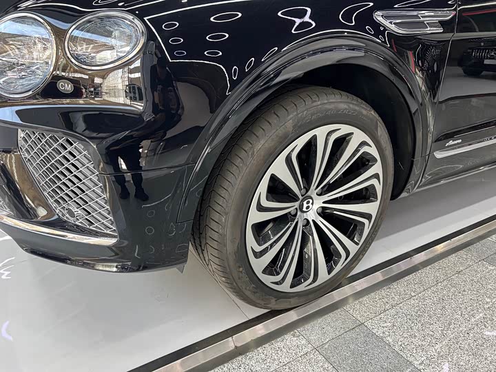 Фото 5 - Bentley Bentayga