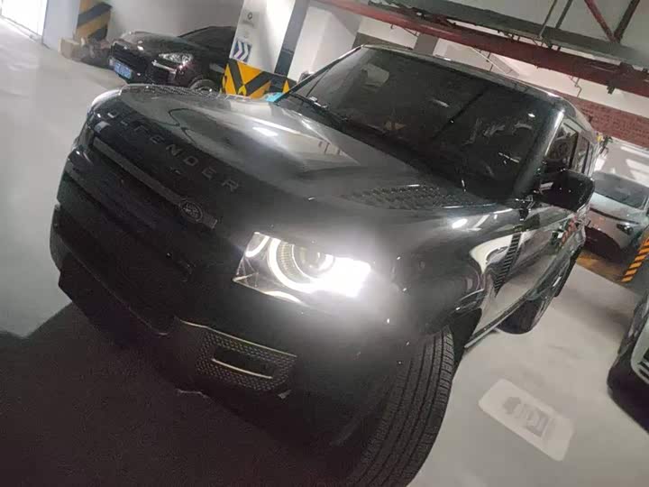 Фото 2 - Land Rover Defender