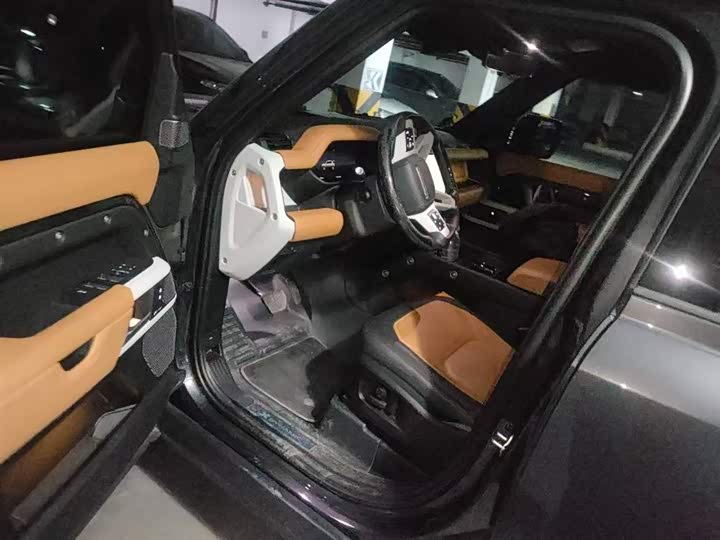 Фото 7 - Land Rover Defender