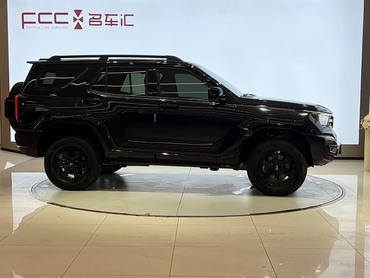 Фото 4 - Tank 400 Hybrid