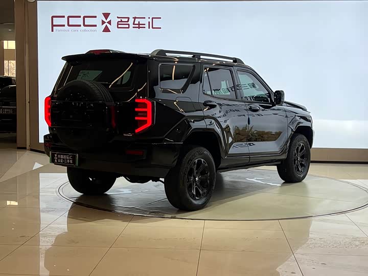 Фото 5 - Tank 400 Hybrid