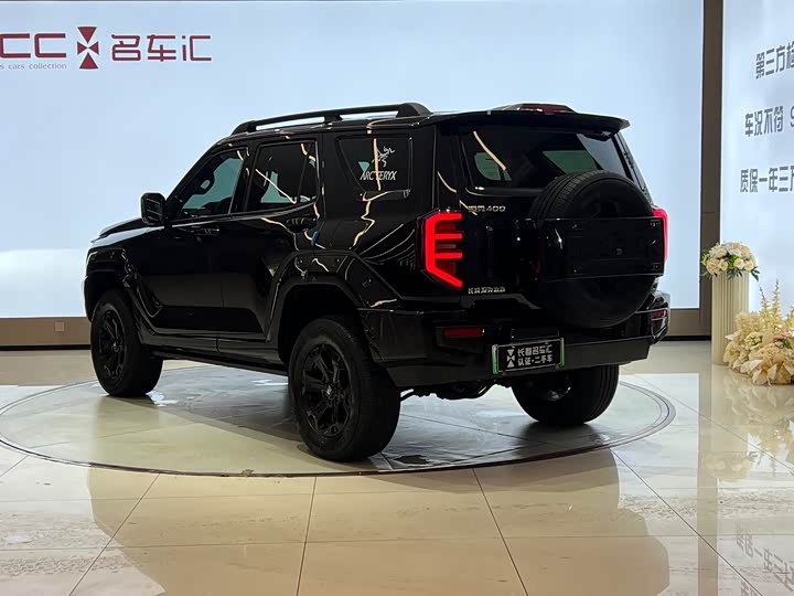 Фото 7 - Tank 400 Hybrid