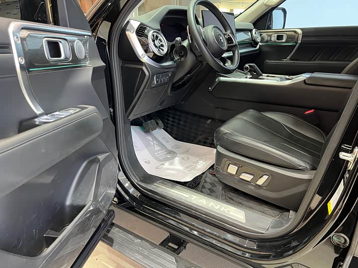 Фото 9 - Tank 400 Hybrid