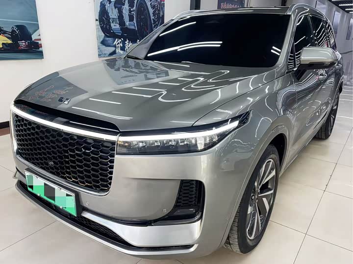 Фото 1 - LiXiang One