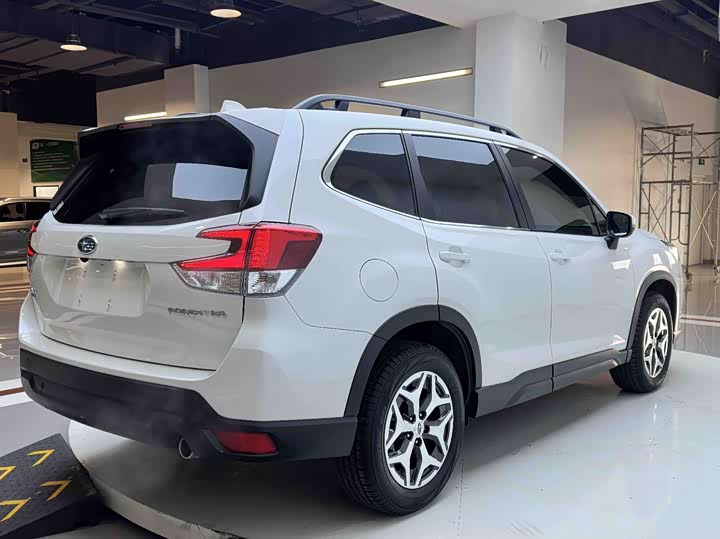 Фото 7 - Subaru Forester