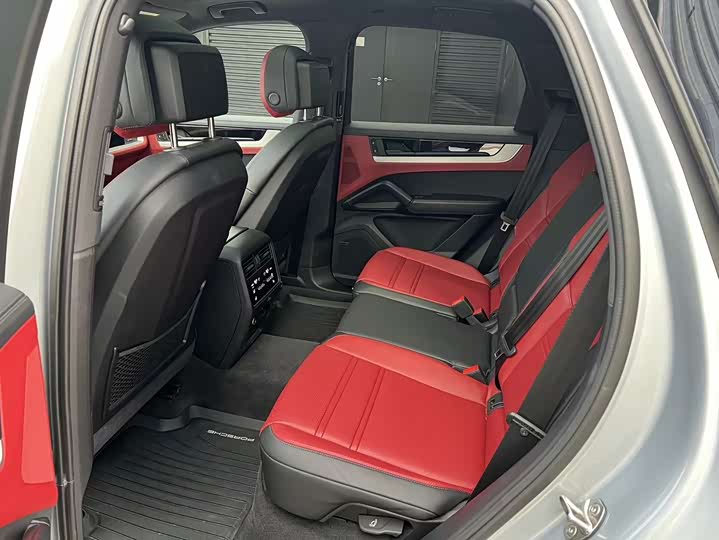 Фото 5 - Porsche Cayenne