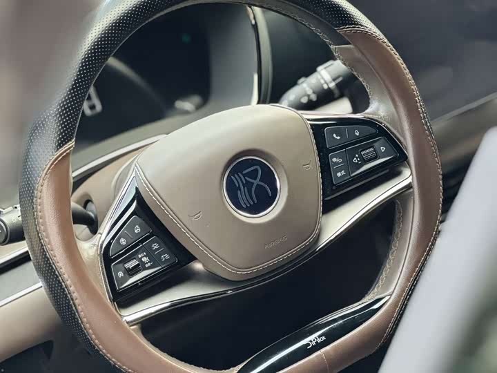 Фото 6 - BYD Han