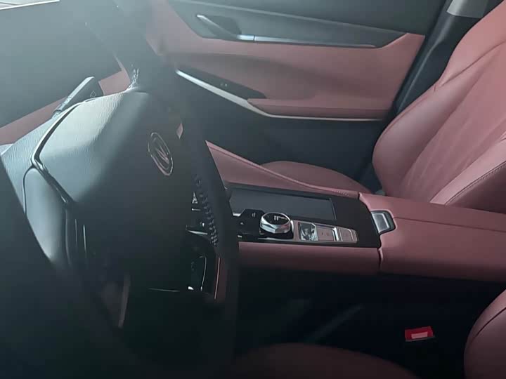 Фото 4 - Changan CS75 Plus