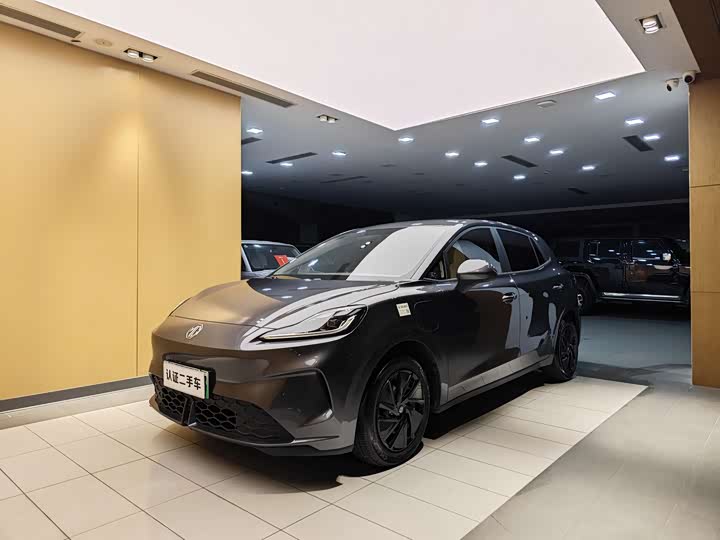 Фото 1 - MG Motor 4 EV