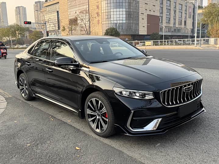 Фото 3 - Geely Preface