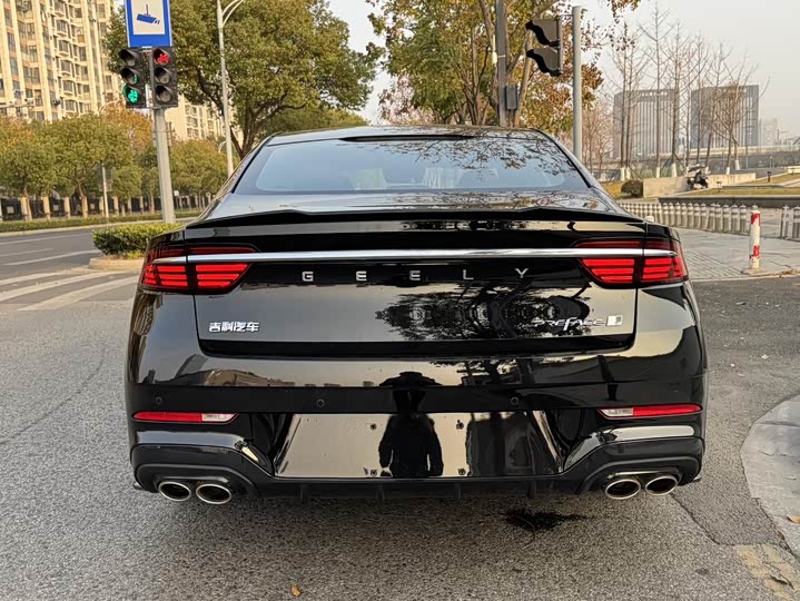 Фото 5 - Geely Preface