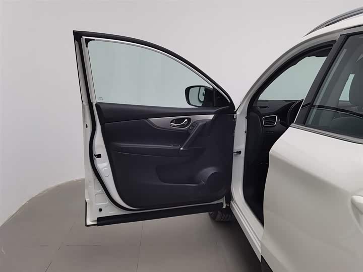 Фото 8 - Nissan Qashqai