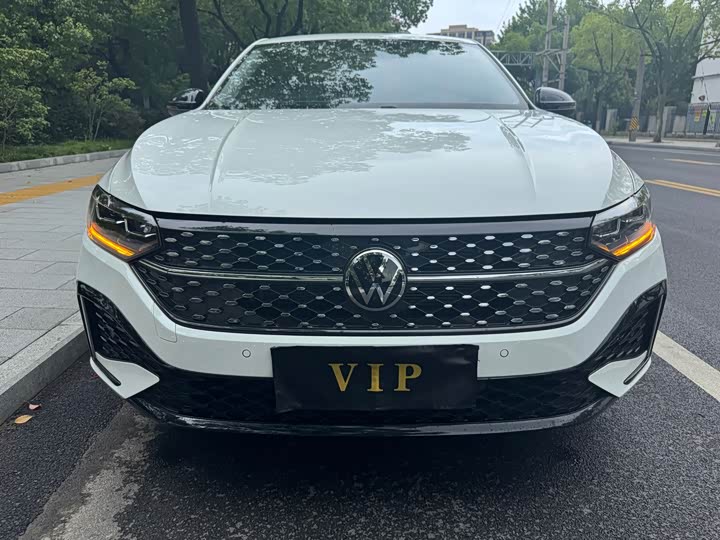 Фото 2 - Volkswagen Lavida