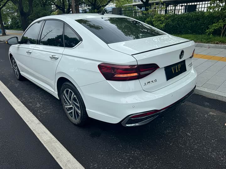 Фото 9 - Volkswagen Lavida