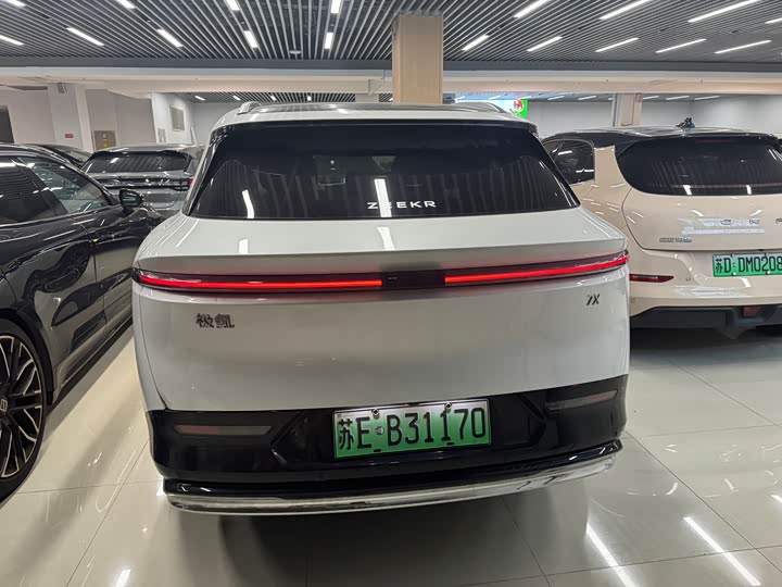 Фото 5 - Zeekr 7X
