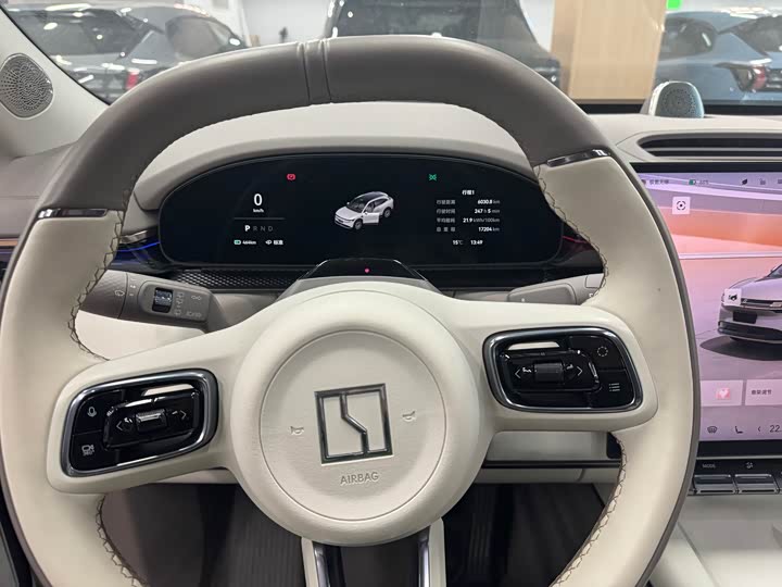 Фото 7 - Zeekr 7X