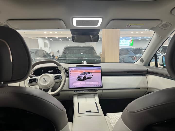 Фото 8 - Zeekr 7X