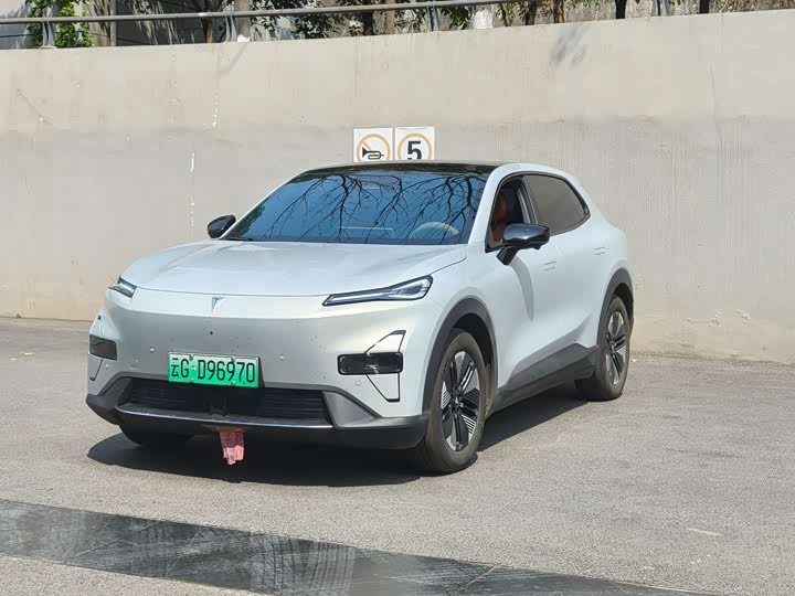 Фото 1 - Changan Deepal S05