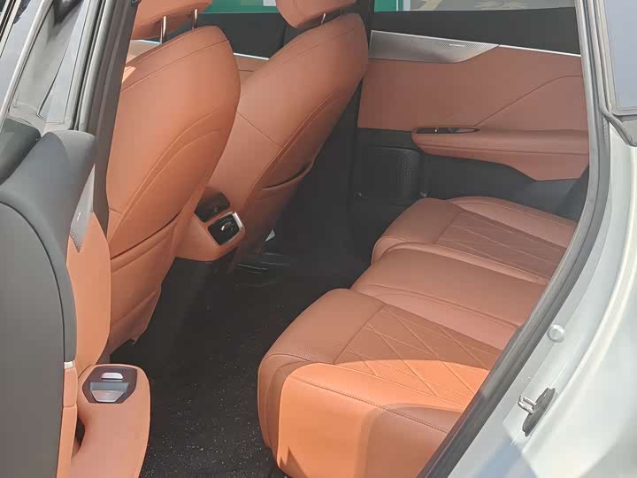 Фото 5 - Changan Deepal S05