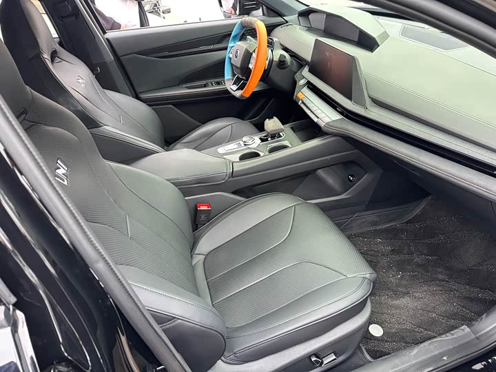 Photo 9 - Changan UNI-V