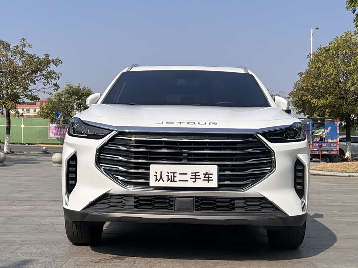 Photo 2 - Jetour X70 Plus