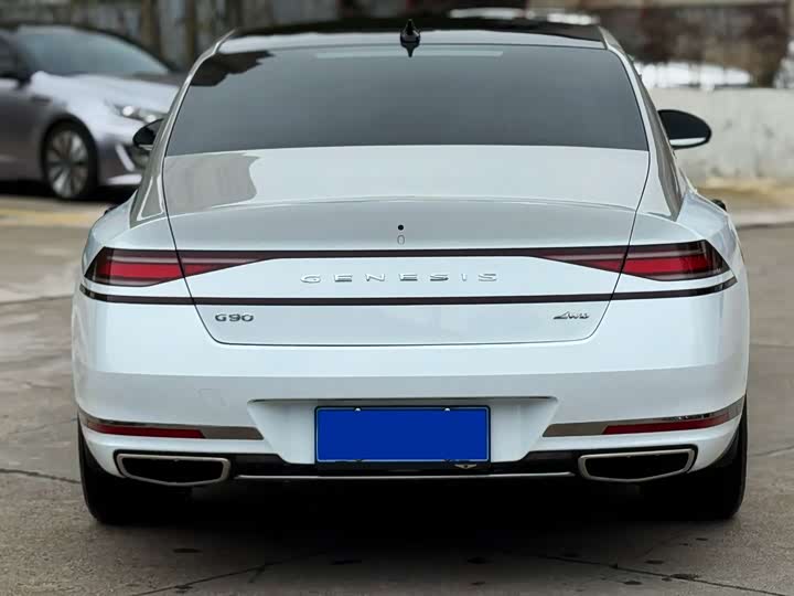 Фото 6 - Genesis G90