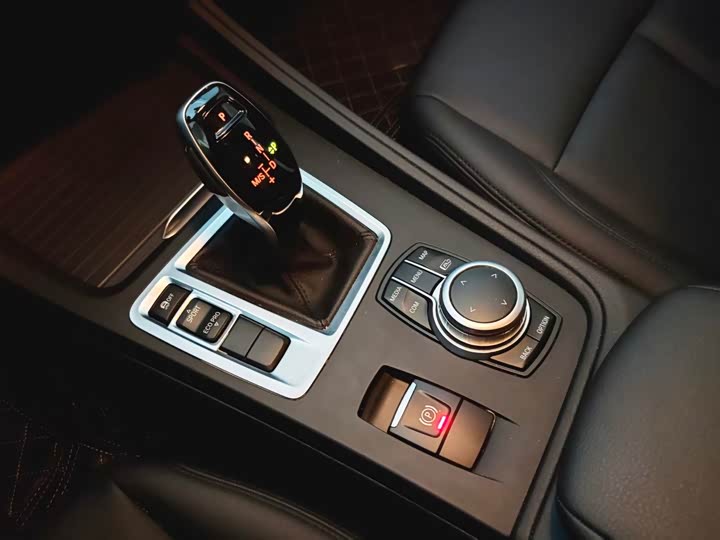 Фото 9 - BMW 1 Series