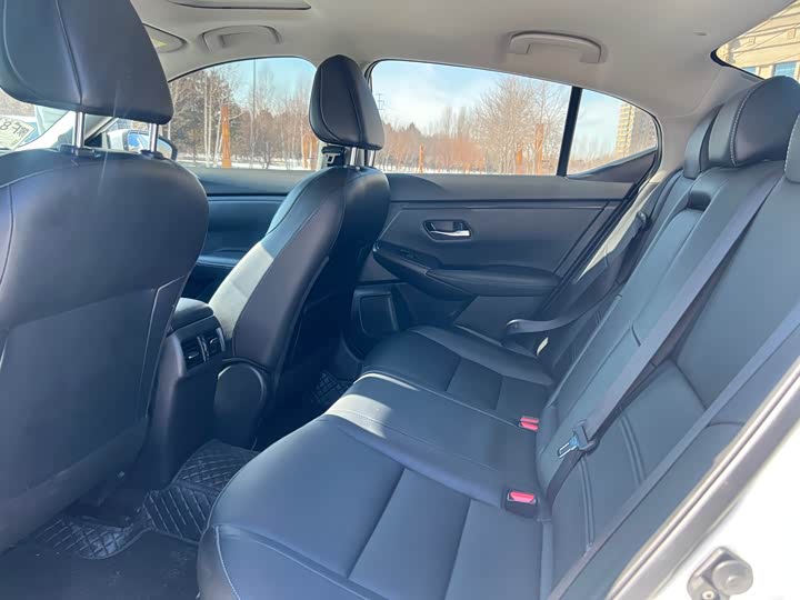 Фото 5 - Nissan Sylphy