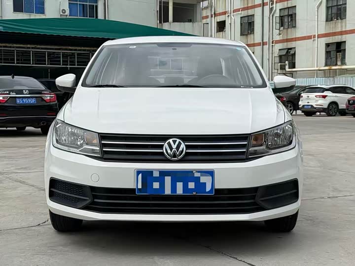 Фото 2 - Volkswagen Santana