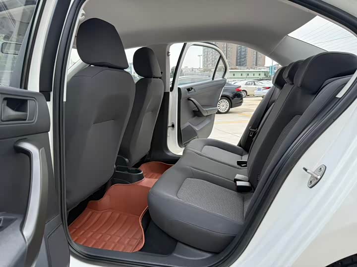 Фото 6 - Volkswagen Santana