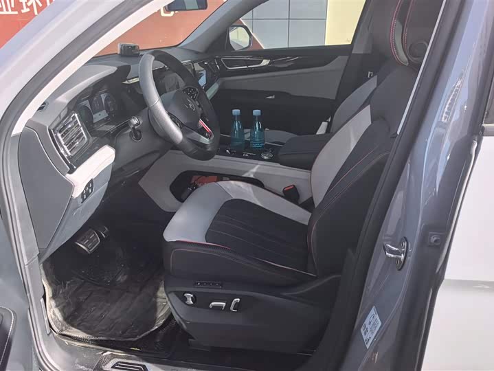 Фото 9 - Volkswagen Teramont X