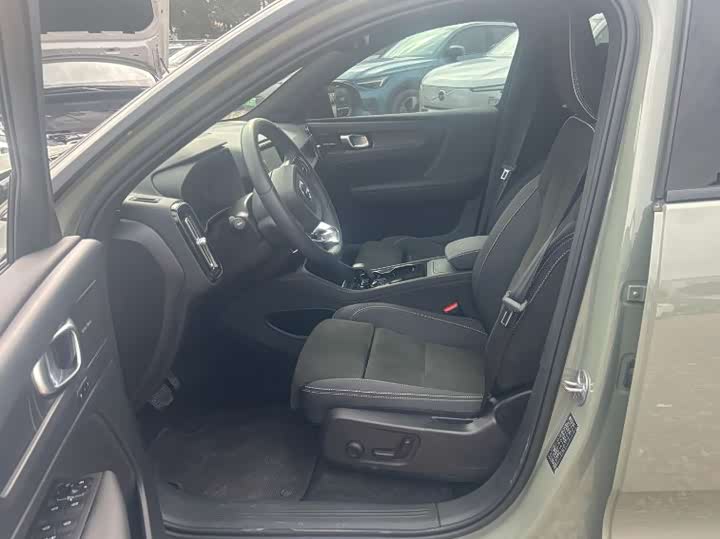 Фото 7 - Volvo XC40 EV