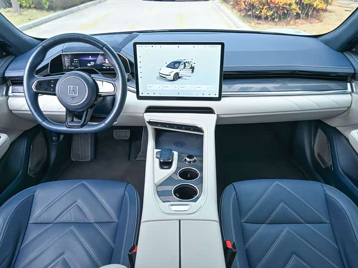 Фото 7 - Zeekr 001