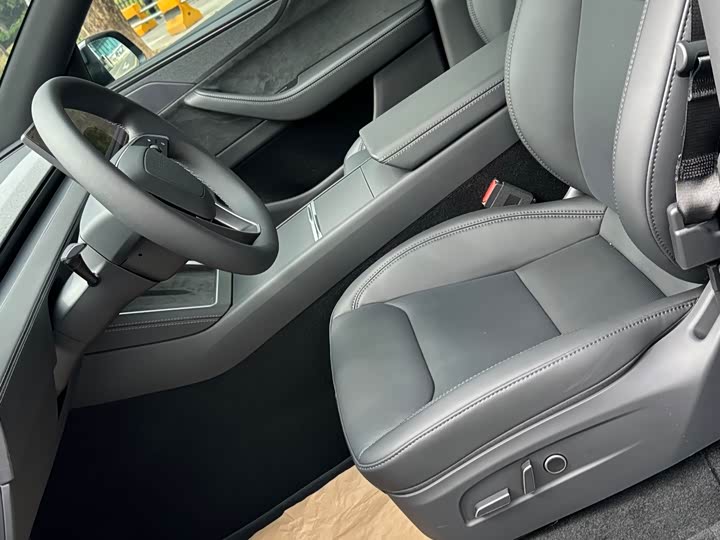 Фото 9 - Tesla Model Y