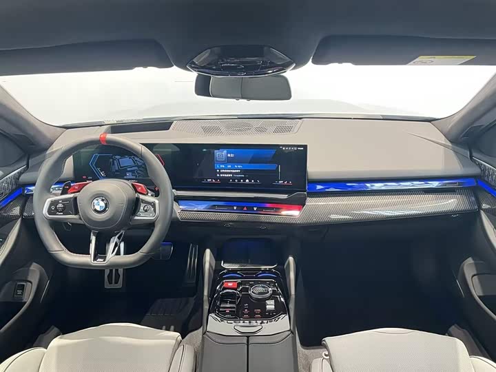 Фото 7 - BMW M5 Hybrid