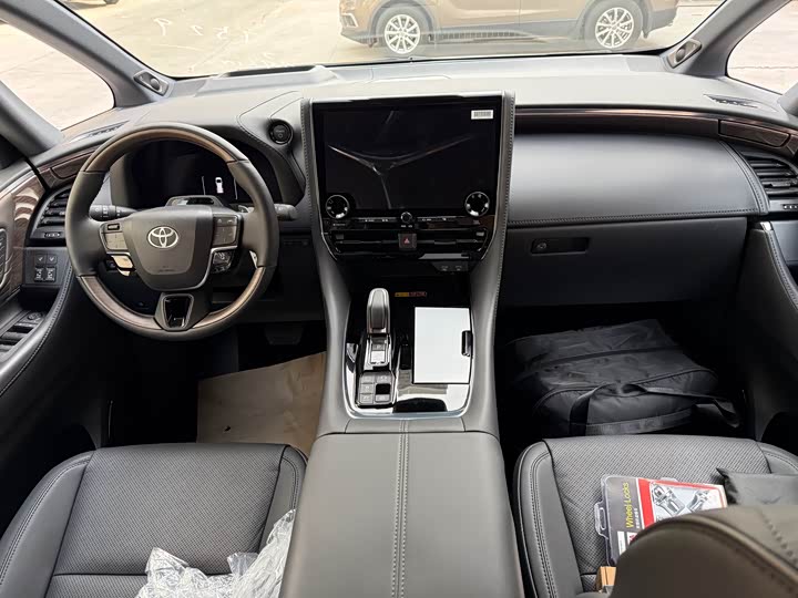 Photo 8 - Toyota Alphard